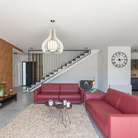 Feriehus Modern In Novigrad With Swimming Pool *